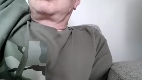 Snapshot of ducksrow chatting on 13, 6, 2026 ducksrow online show from 13, 6, 2026