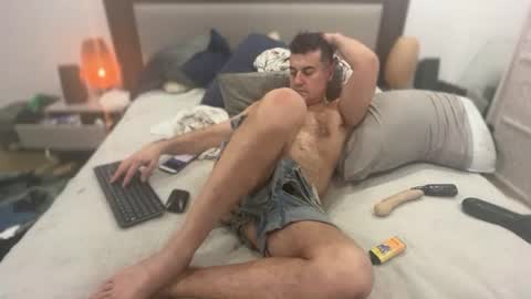 dudecuzbeo online show from 4, 8, 2026