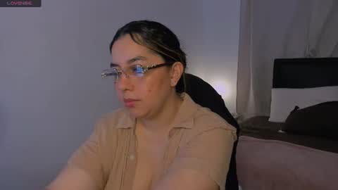 Snapshot of dulce_brithany chatting on 4, 7, 2026 dulce brithany online show from 4, 7, 2026