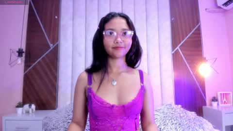 Snapshot of dulce_holy chatting on 4, 6, 2026 DULCE HOLY online show from 4, 6, 2026