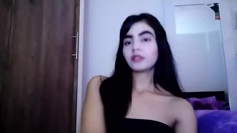 Snapshot of dulce_lucero chatting on 19, 12, 2024 dulce_lucero online show from 19, 12, 2024