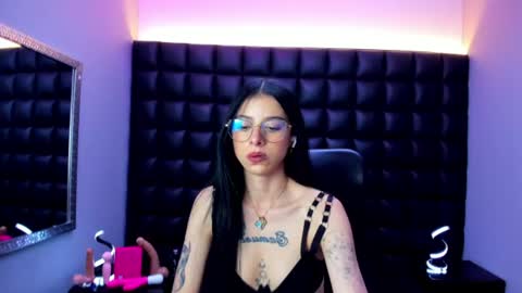 Snapshot of dulce_miiaa chatting on 4, 7, 2026 dulce_miiaa online show from 4, 7, 2026