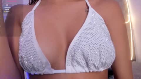 dulce_quintana online show from 24, 11, 2025