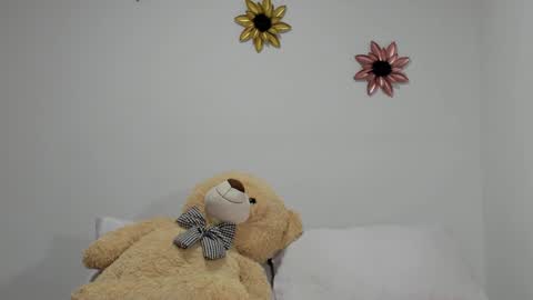 Dulce  online show from 29, 1, 2025