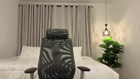 Snapshot of dulceamara_vg chatting on 10, 6, 2026 Amara online show from 10, 6, 2026