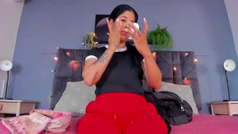 Snapshot of dulceaurora_ chatting on 19, 1, 2026 DULCE AURORA online show from 19, 1, 2026