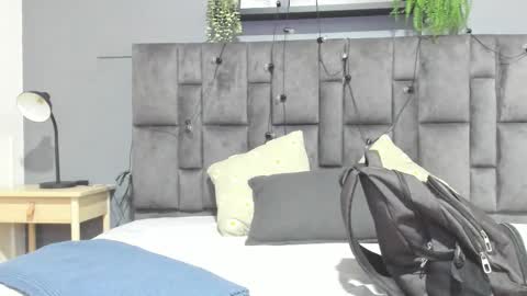 Snapshot of dulceaurora_ chatting on 2, 3, 2026 DULCE AURORA online show from 2, 3, 2026