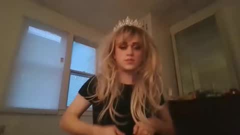 Snapshot of dulcidarling chatting on 10, 1, 2026 Buffy Glimmers online show from 10, 1, 2026