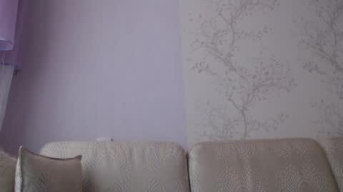 dulcieheath online show from 25, 2, 2025