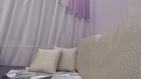 dulcieheath online show from 1, 3, 2025