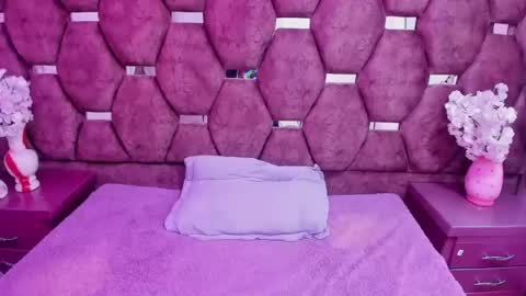 Snapshot of dulcineaa19 chatting on 6, 7, 2026 Dulcineaa19 online show from 6, 7, 2026