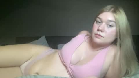 dumbblondexoxo online show from 14, 12, 2024