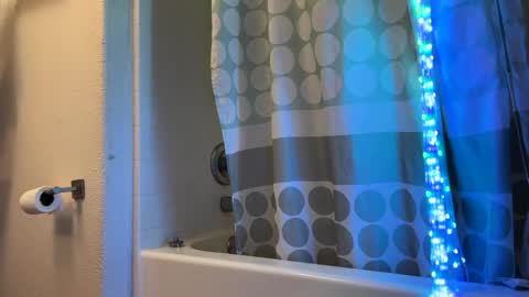 dumbgirl5150 online show from 13, 2, 2025