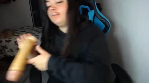 Nicole   online show from 10, 10, 2025