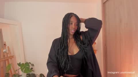 Snapshot of duna_du chatting on 27, 12, 2024 My birthday is tomorrow November 30 online show from 27, 12, 2024