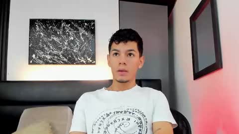 Snapshot of duolust chatting on 1, 10, 2025 Thomas and Noah online show from 1, 10, 2025