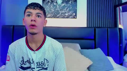 Snapshot of duolust chatting on 8, 11, 2025 Thomas and Noah online show from 8, 11, 2025