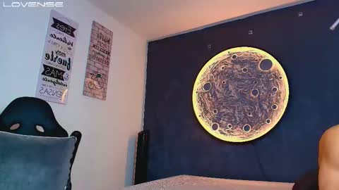 duran_dhikol1 online show from 10, 3, 2026