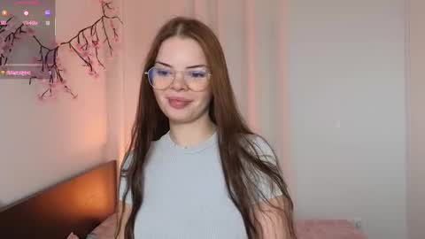 Snapshot of duskmurmur chatting on 14, 11, 2025 duskmurmur online show from 14, 11, 2025