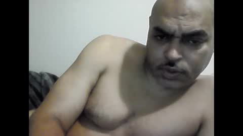 Snapshot of dustdust565 chatting on 16, 11, 2025 dustdust565 online show from 16, 11, 2025