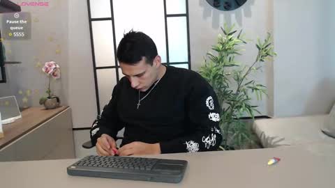 Dustin Sonne online show from 3, 2, 2025