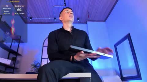 Dustin Sonne online show from 29, 11, 2025