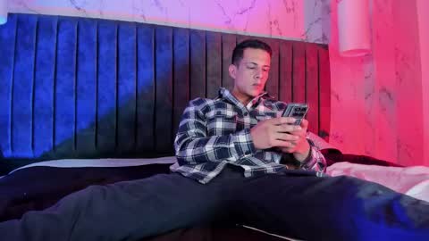 Dustin Sonne online show from 6, 1, 2026