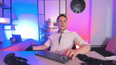 Dustin Sonne online show from 7, 3, 2026