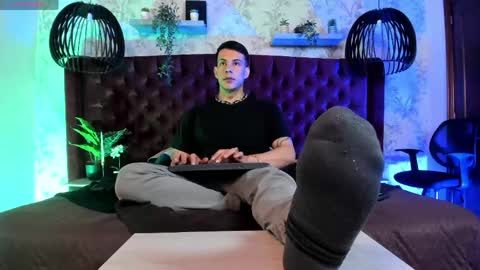 Dustin Sonne online show from 22, 4, 2026