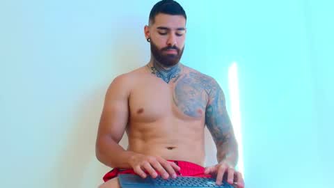 Dustin online show from 8, 3, 2026