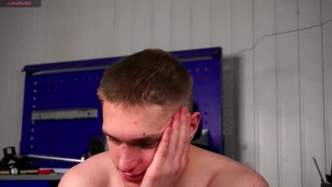 Dustyn online show from 19, 12, 2025