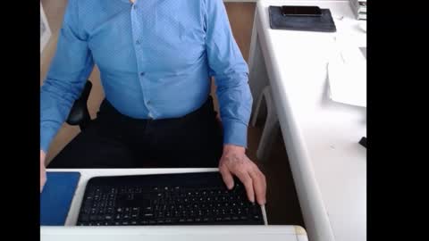 dutchpornking2 online show from 6, 2, 2026