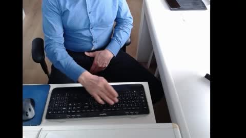 dutchpornking2 online show from 19, 4, 2026