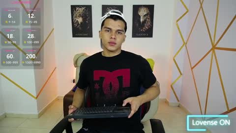 Snapshot of dwayne_brown chatting on 8, 2, 2025 dwayne_brown online show from 8, 2, 2025