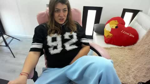 dayana online show from 13, 4, 2026