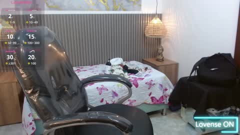 Snapshot of dyla_n18_ chatting on 3, 10, 2025 dyla_n18_ online show from 3, 10, 2025