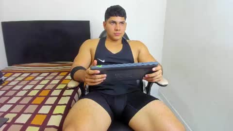 Snapshot of dylan_brook chatting on 17, 7, 2026 Dylan online show from 17, 7, 2026