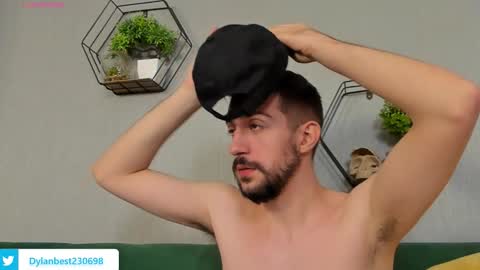 Dylan online show from 8, 9, 2025