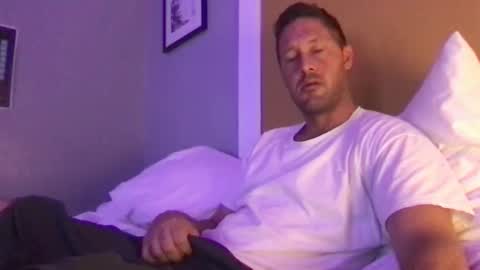 Snapshot of dylan_thick chatting on 25, 9, 2025 Dylans ThicK online show from 25, 9, 2025