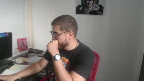 Snapshot of dylanhot10 chatting on 3, 12, 2025 dylanhot10 online show from 3, 12, 2025