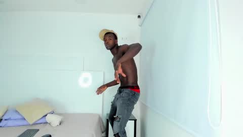 Dylan Taylor online show from 18, 1, 2025