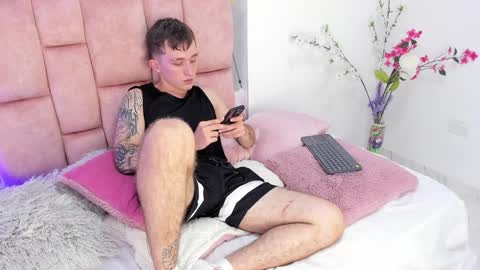 Snapshot of dylanwhite23 chatting on 29, 1, 2025 ---DYLAN--- online show from 29, 1, 2025