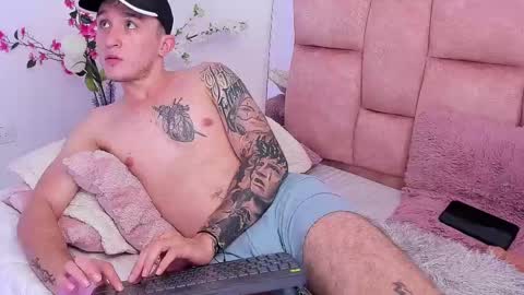 Snapshot of dylanwhite23 chatting on 23, 2, 2025 ---DYLAN--- online show from 23, 2, 2025