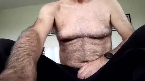 Snapshot of e22004881 chatting on 24, 1, 2025 e22004881 online show from 24, 1, 2025