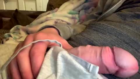 Snapshot of e_l_cum chatting on 8, 1, 2025 e_l_cum online show from 8, 1, 2025