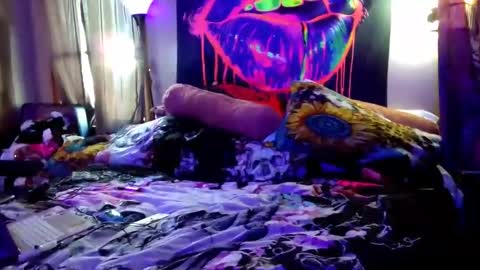 Snapshot of eandj8786 chatting on 17, 2, 2025 Kryztal Klear Jaxx online show from 17, 2, 2025
