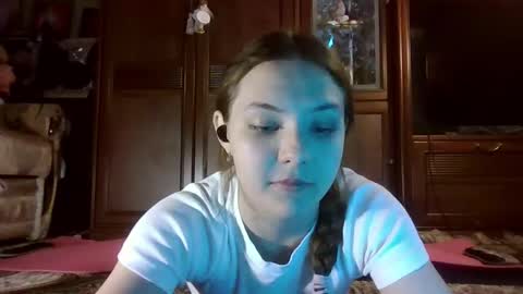 Yuni online show from 21, 2, 2026