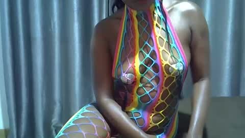 Snapshot of east_queen chatting on 12, 9, 2025 east_queen online show from 12, 9, 2025