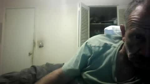 Snapshot of easye4015 chatting on 11, 7, 2026 Easye online show from 11, 7, 2026