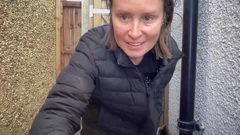 Nadia Ferreira  online show from 16, 9, 2025